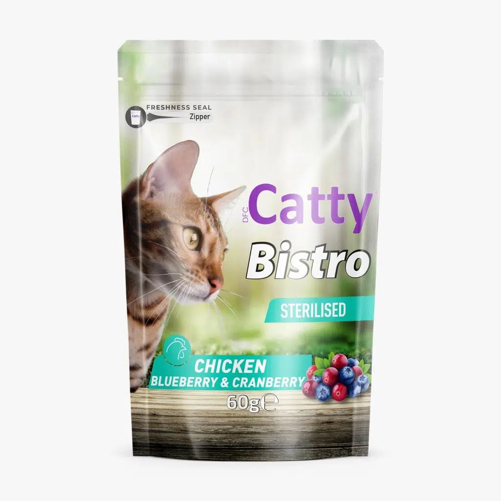 Catty Bistro Kısırlaştırılmış Tavuklu Yaban Mersinli ve Kızılcıklı Kedi Ödül Maması 60 Gr
