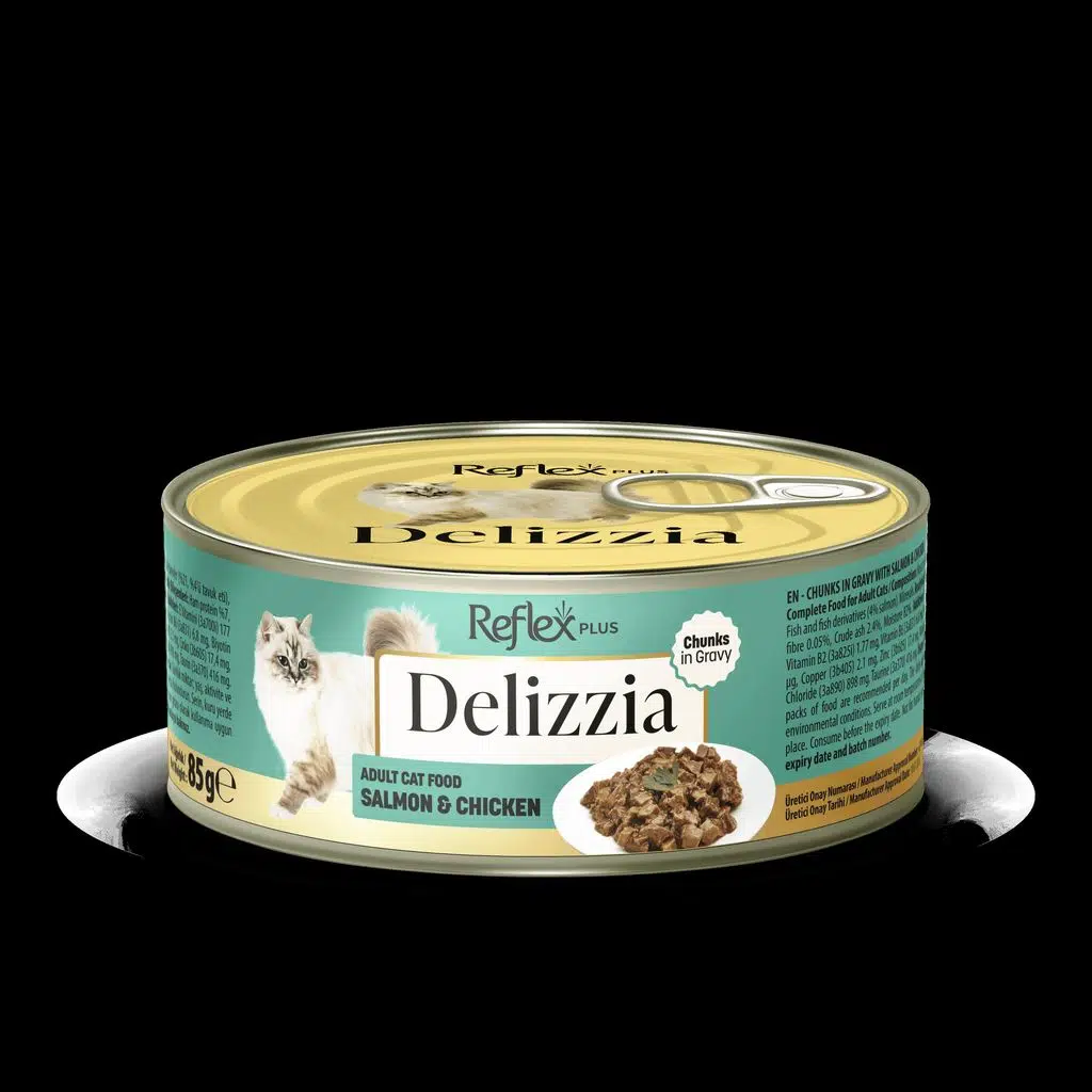 Reflex Plus Delizzia Sos İçinde Parça Etli Somonlu ve Tavuklu Kedi Konservesi 85 gr